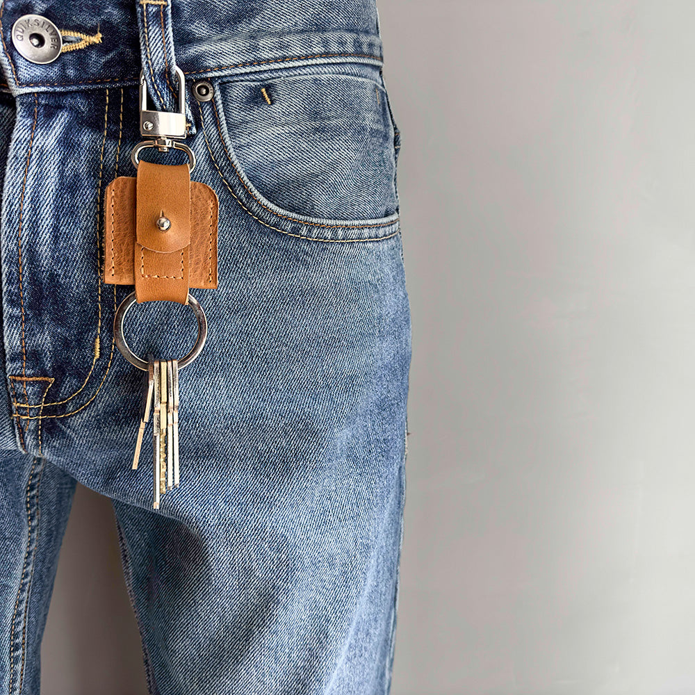 AirTag keychain with snap hook and keyring-1